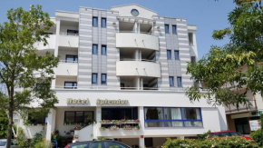 Отель Hotel Splendor  Градо